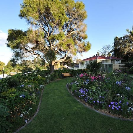 Harbinger House Bed & Breakfast Tauranga Exterior photo