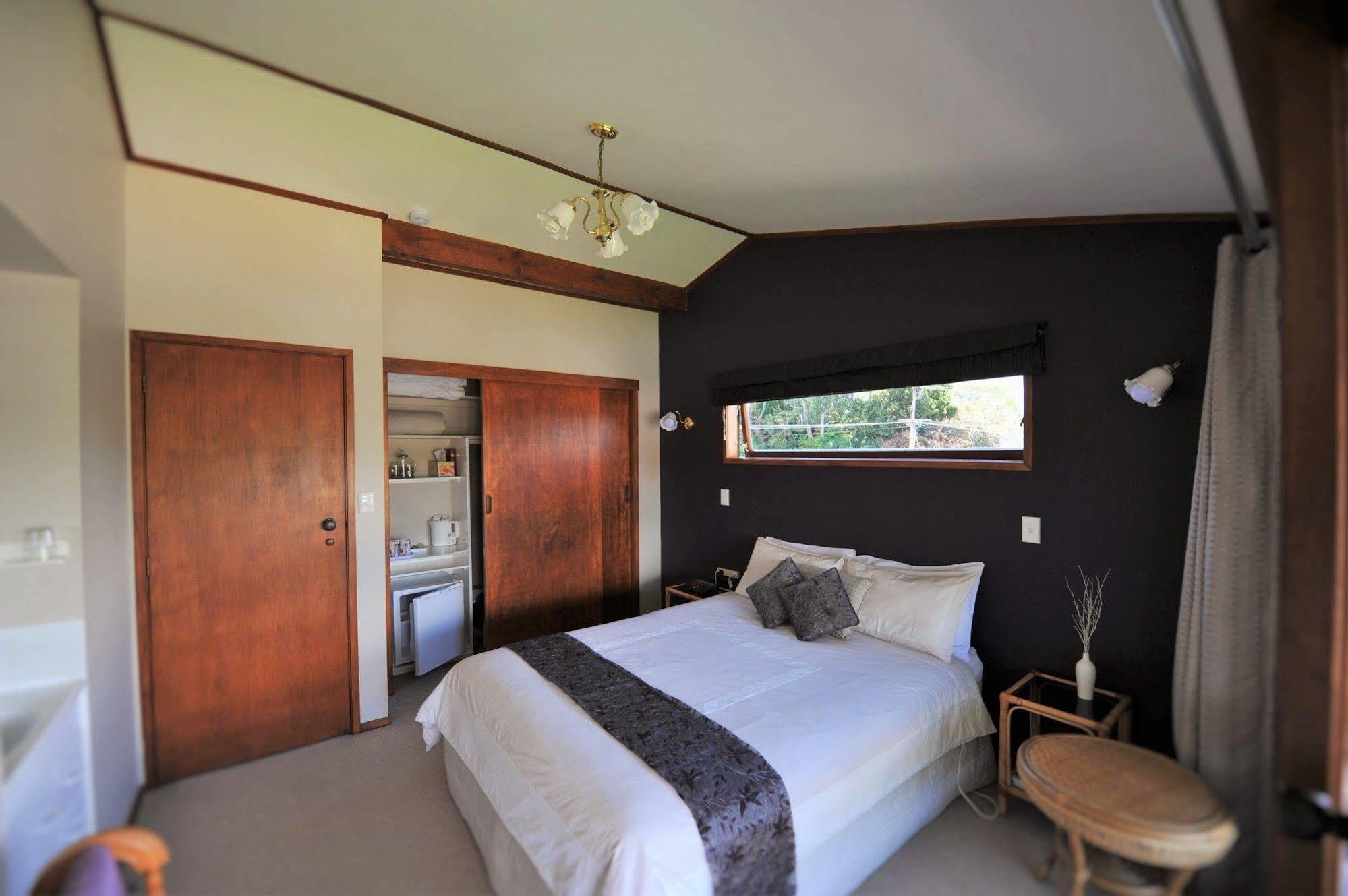 Harbinger House Bed & Breakfast Tauranga Exterior photo