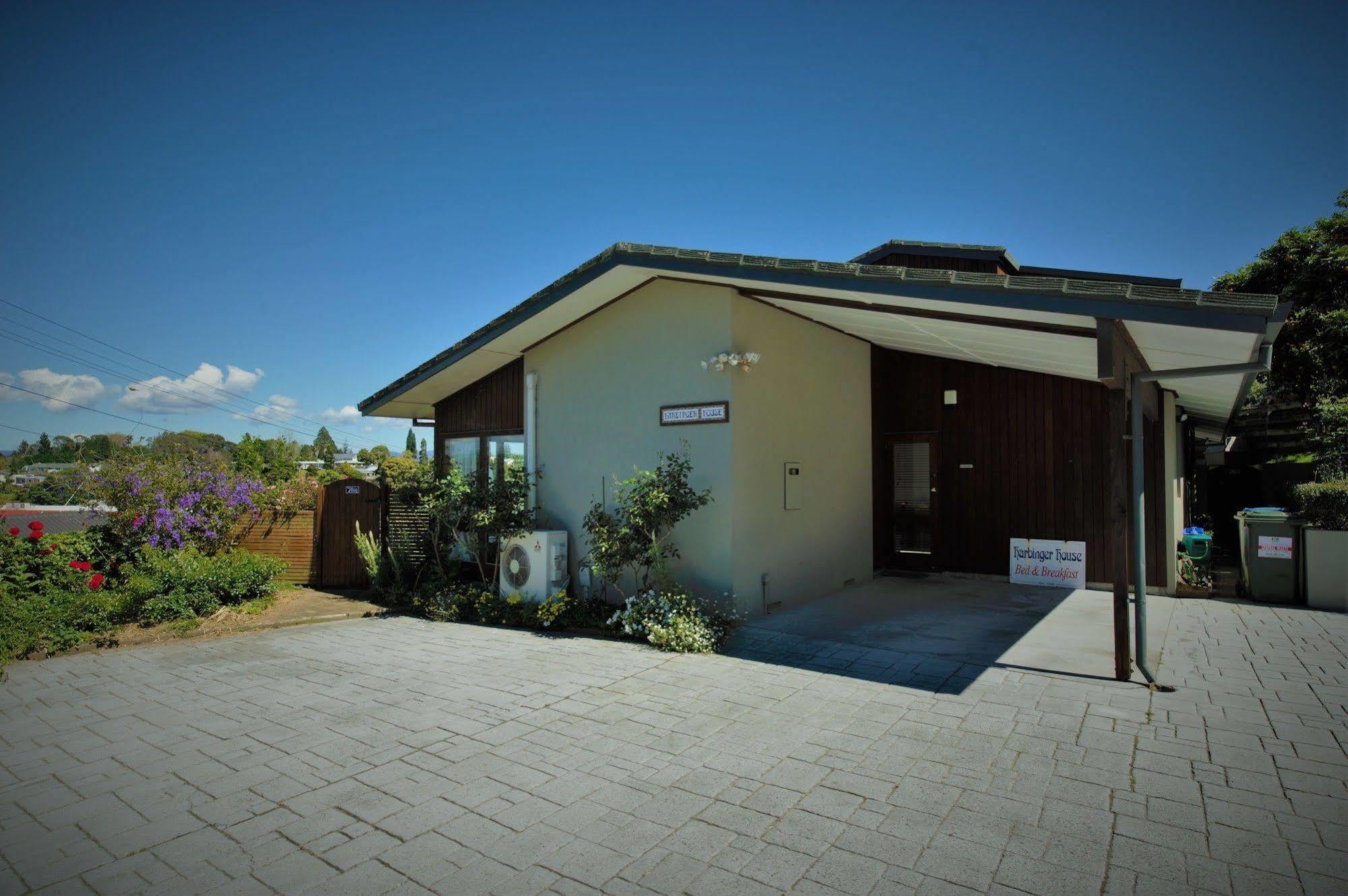 Harbinger House Bed & Breakfast Tauranga Exterior photo